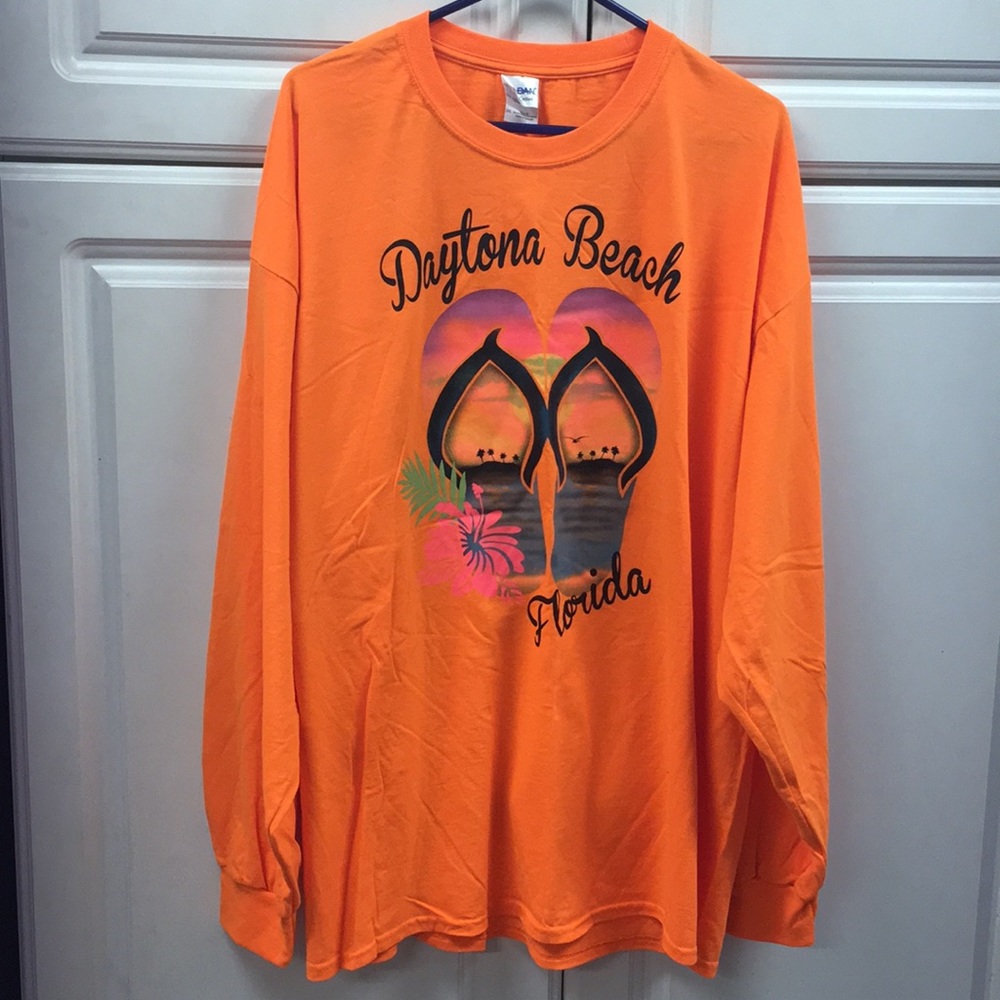 🧡DAYTONA BEACH TOP🧡 - Picture 2 of 8